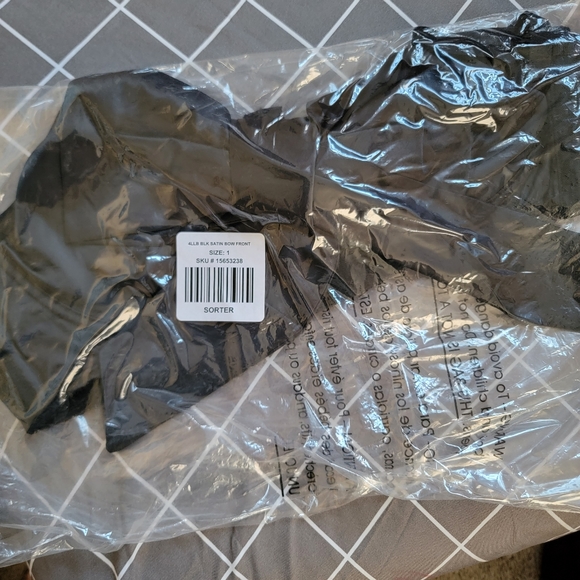 Torrid Satin Bow Underwire Bra - Picture 4 of 5